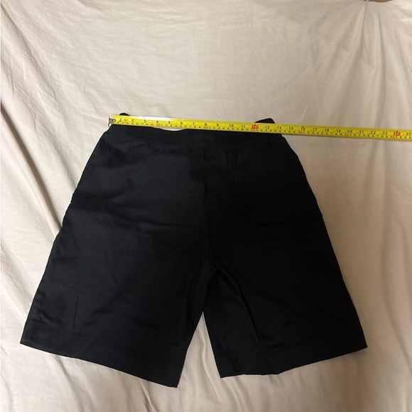 Uniqlo Men's Black Shorts - Picture 3 of 3